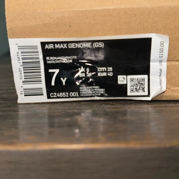 Nike Air Max Genome size 7Y. With Box. - Picture 4 of 4